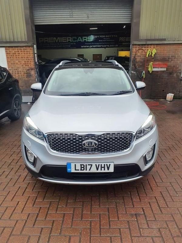 Used Kia Sorento 197 HP (144 kW) 2017 Silver SUV