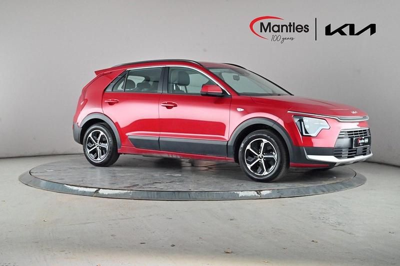 Used Kia Niro 139 HP (102 kW) 2022 Red SUV