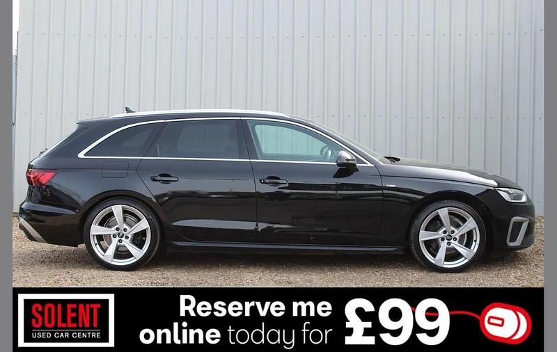 Używany Audi A4 S-Line 147 KM (108 kW) 2023 Czarny Kombi