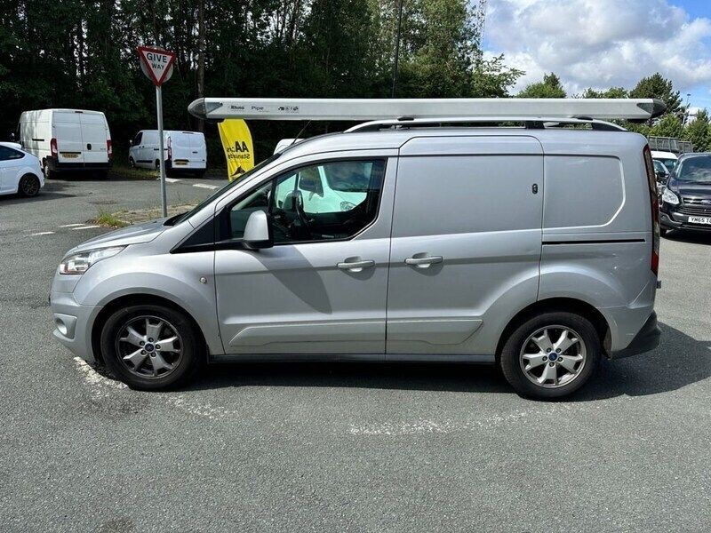 Image 2/4