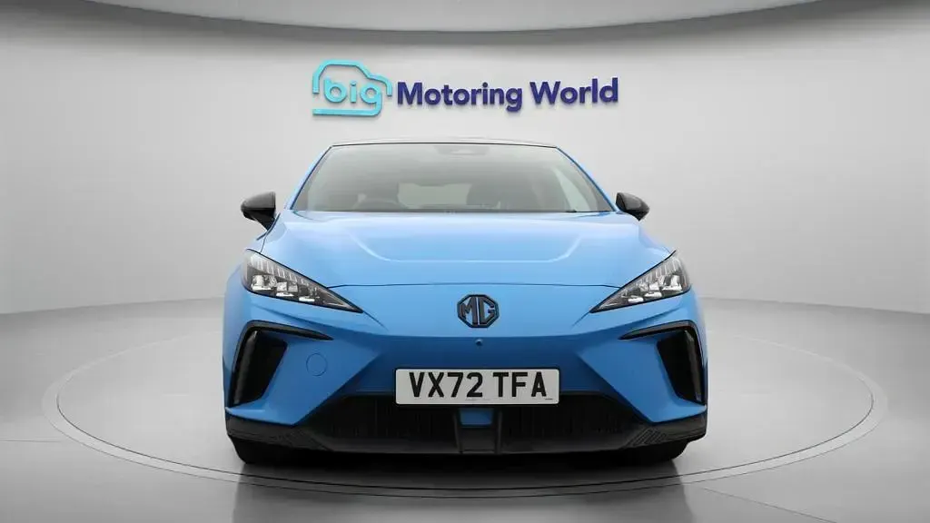 Used MG MG4 EV Trophy 319 kW (435 HP) 2022 Blue Hatchback