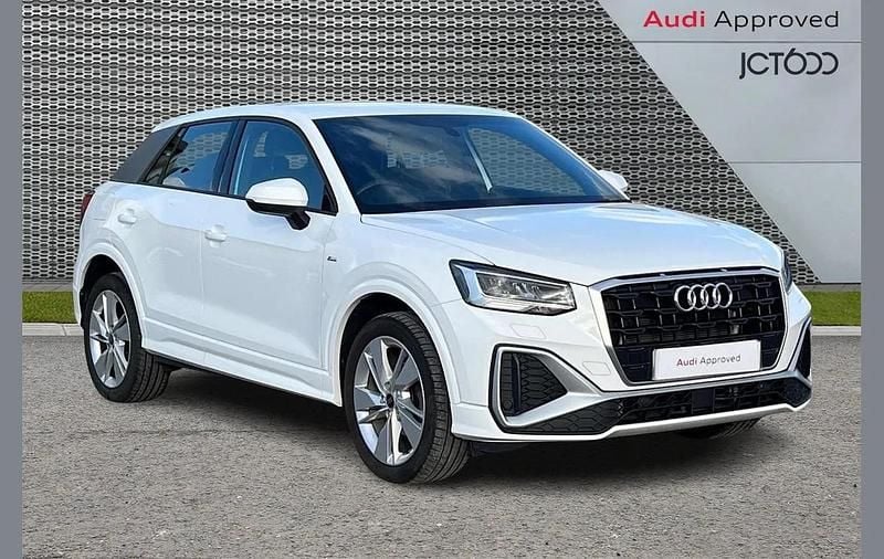 Used Audi Q2 S-Line 147 HP (108 kW) 2023 White SUV