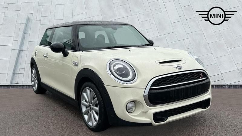 White Used 2019 Mini Cooper S Classic Hatchback | £14,500 (Super price) - Image 1/4