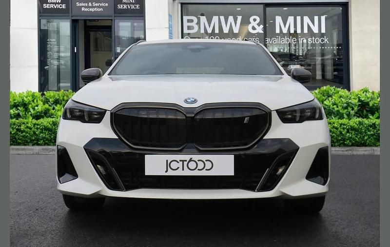 Used BMW i5 M Sport 250 kW (340 HP) 2025 White Estate