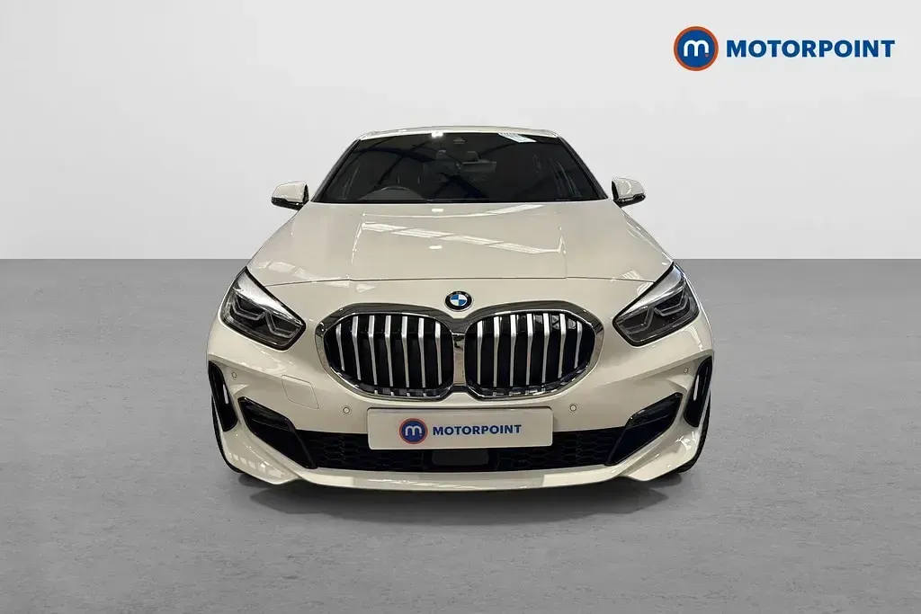 Used BMW 118 M Sport 136 HP (100 kW) 2023 White Hatchback
