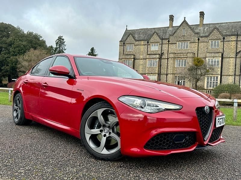 Used Alfa Romeo Giulia Saloon Veloce 280 HP (205 kW) 2020 Rosso red Sedan