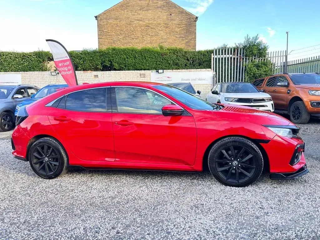 Used Honda Civic SR 120 HP (88 kW) 2020 Red Hatchback