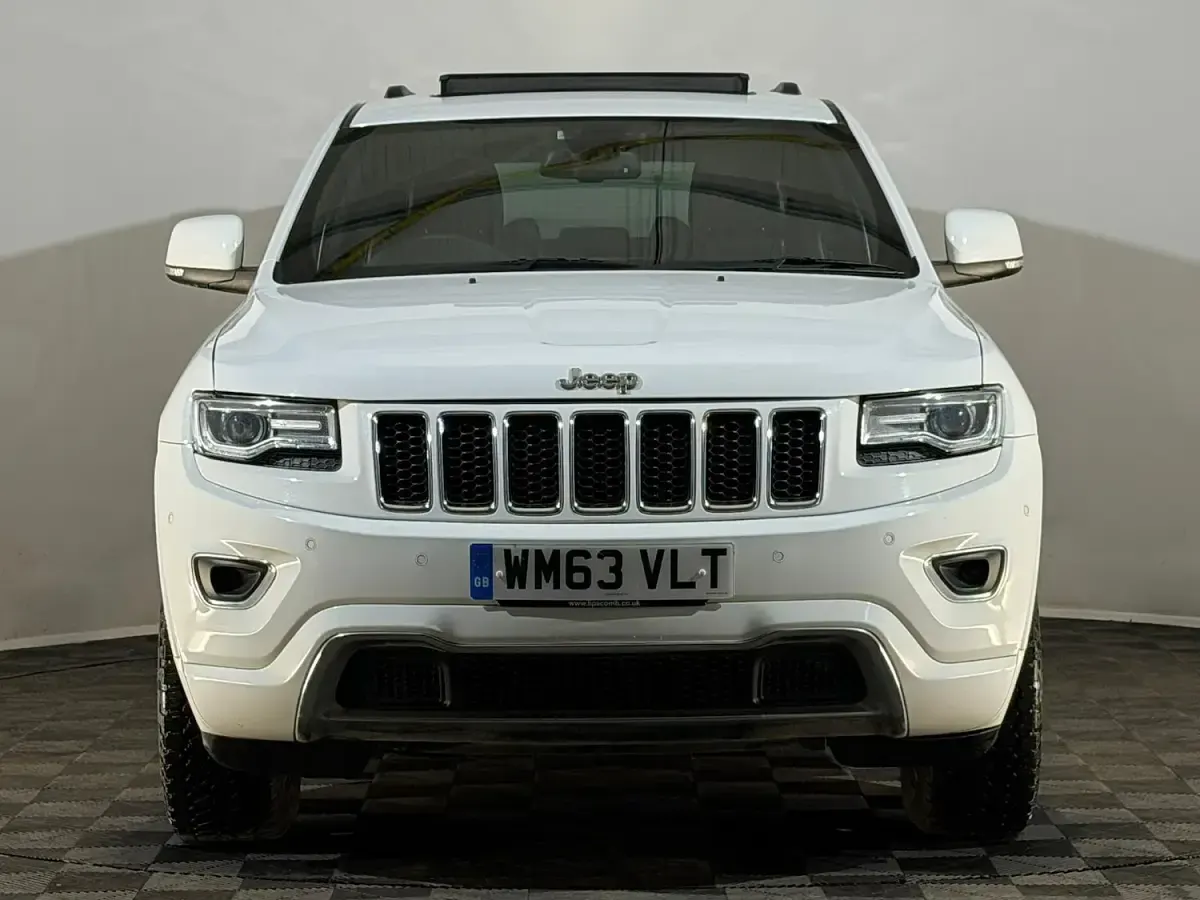 Used Jeep Grand Cherokee Overland 250 HP (183 kW) 2014 White SUV