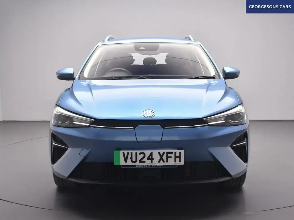 Used MG MG5 EV SE 114 kW (156 HP) 2024 Blue Estate