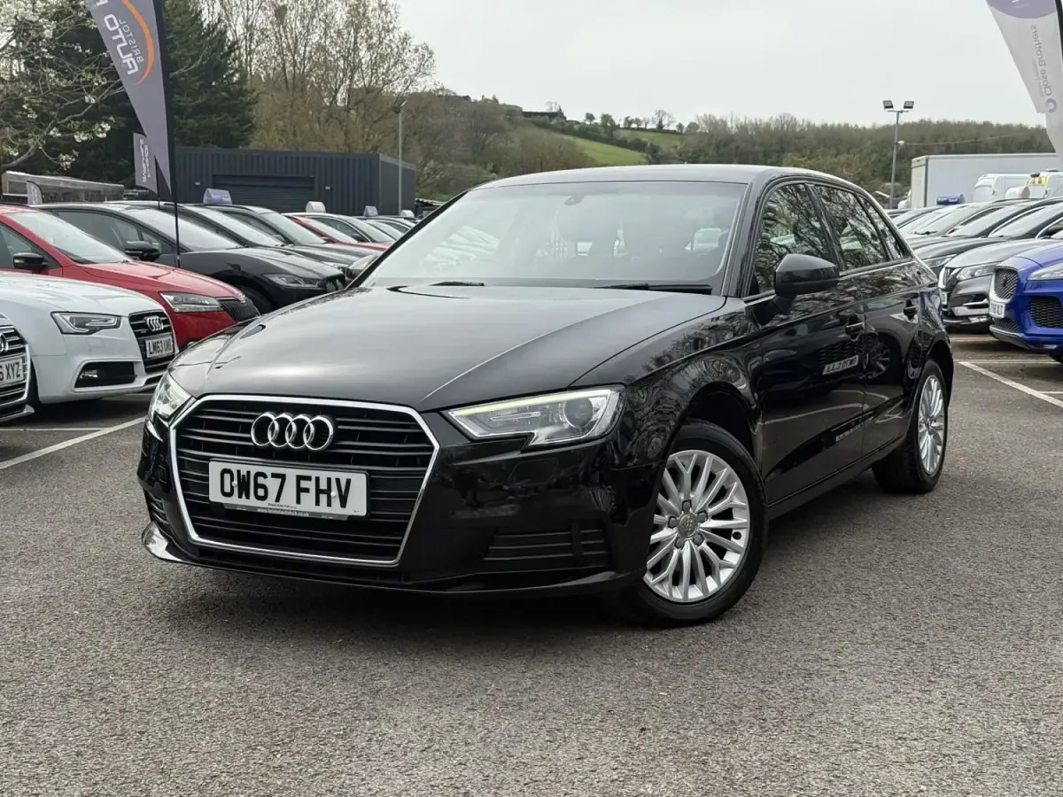 Używany Audi A3 Design 150 KM (110 kW) 2018 Czarny Sedan/Limuzyna