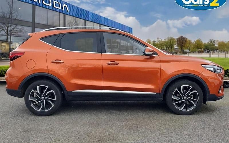 Used MG ZS Exclusive 111 HP (81 kW) 2024 Orange SUV