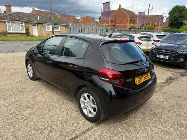 Used Peugeot 208 Active 2017 Black Hatchback
