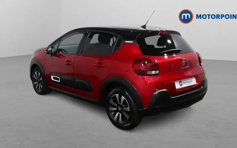 Used Citroën C3 PureTech 83 HP (61 kW) 2024 Red Hatchback