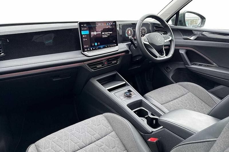 Used VW Tiguan Match 150 HP (110 kW) 2025 Green SUV