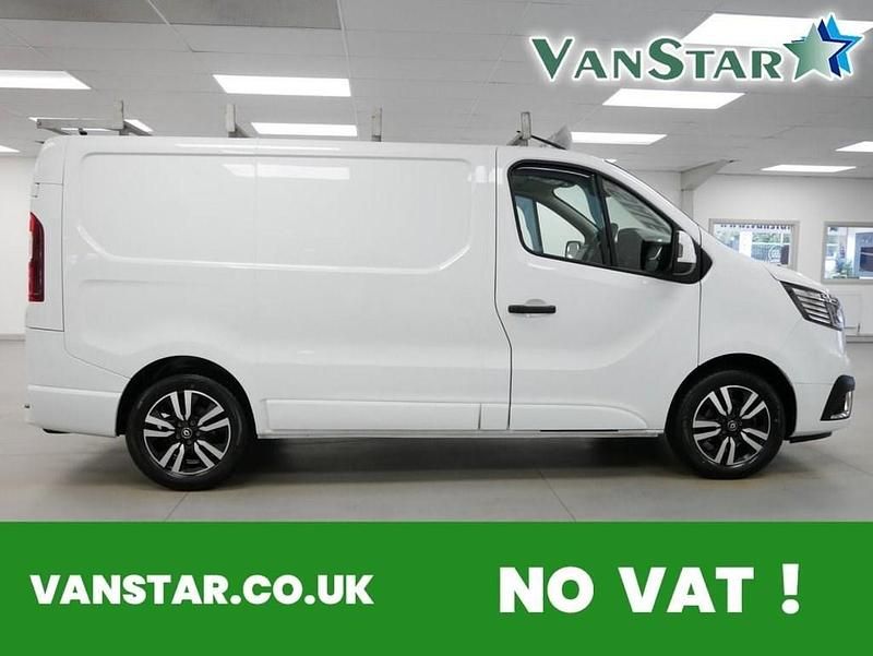 White Used 2023 Renault Trafic Van | £19,789 (Fair price) - Image 1/4