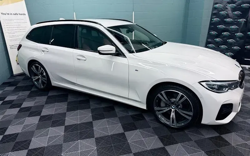 Used BMW 330e M Sport 292 HP (214 kW) 2021 White Estate