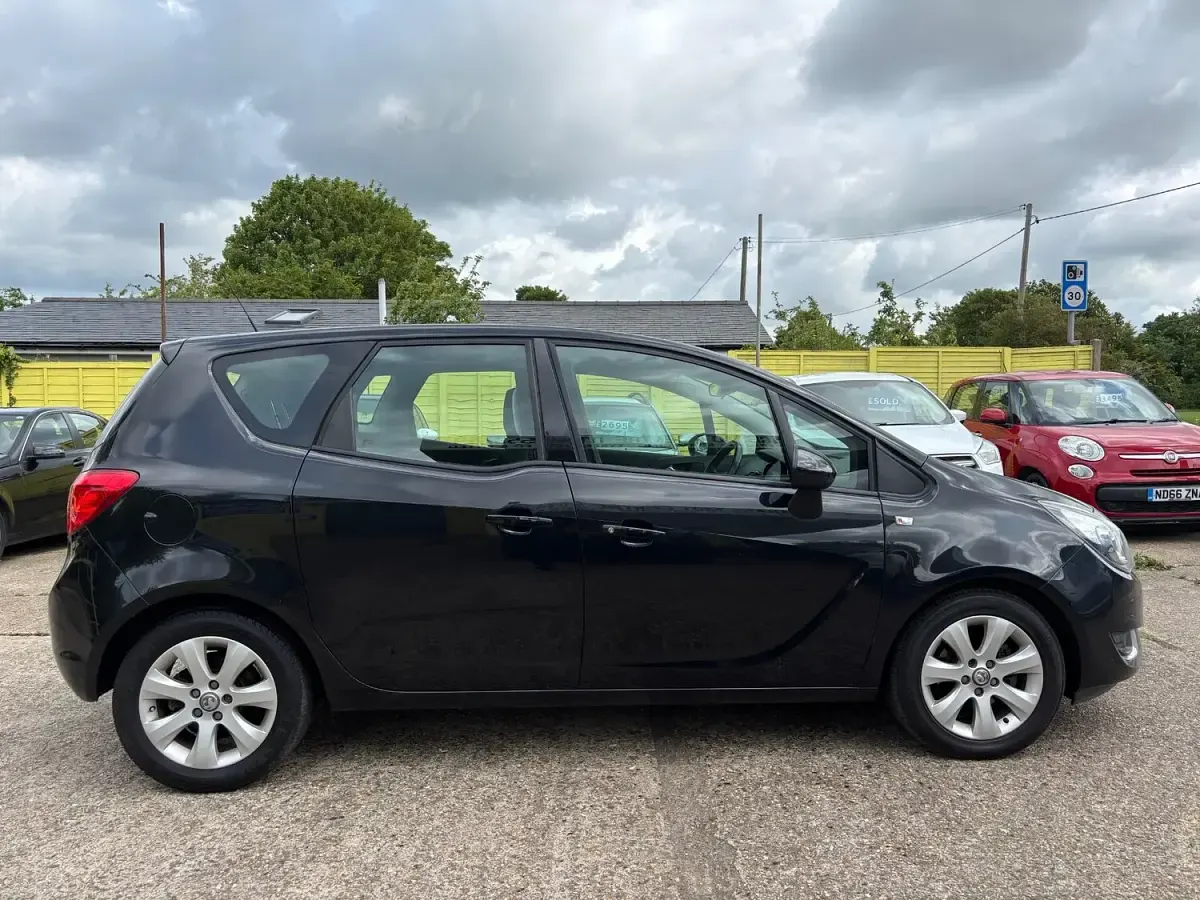 Used Vauxhall Meriva 2015 Black MPV