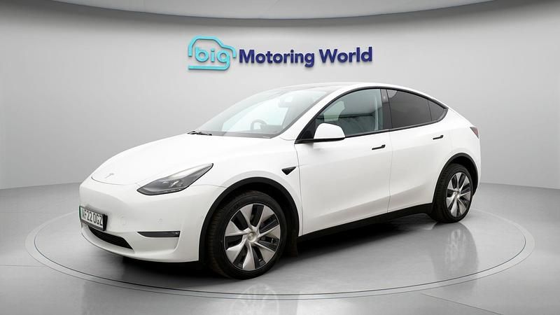 Used Tesla Model Y Long Range AWD 378 kW (514 HP) 2022 White SUV