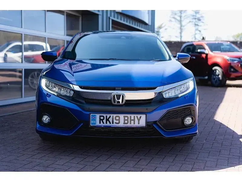 Używany Honda Civic Prestige 182 KM (133 kW) 2019 Niebieski Hatchback