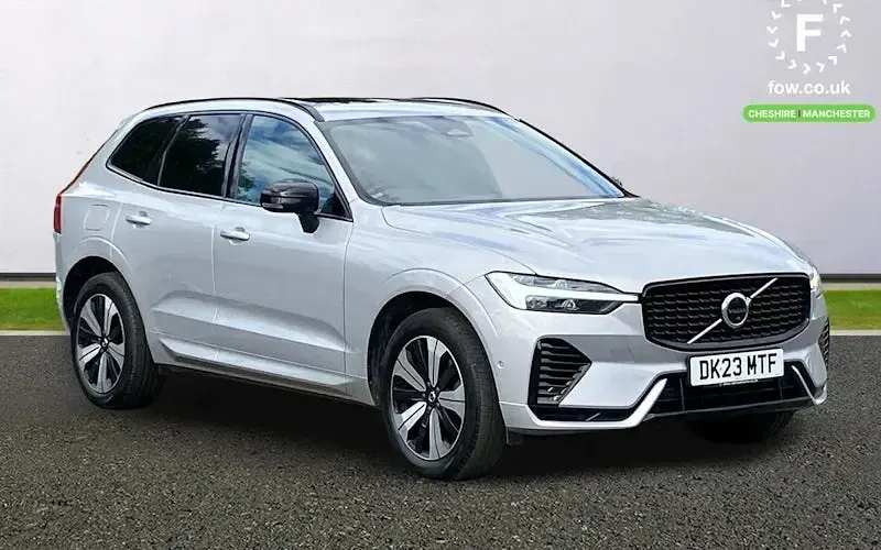 Usado Volvo XC60 Plus 349 HP (256 kW) 2023 SUV