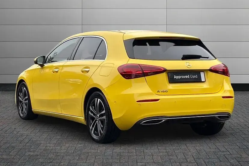 Used Mercedes A150 Executive 148 HP (108 kW) 2023 Sun yellow Hatchback