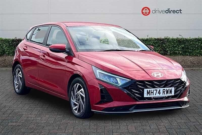 Used Hyundai i20 Advanced 101 HP (74 kW) 2024 Red Hatchback
