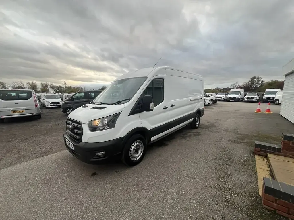 Second-hand Ford Transit S 2023 Alb Van