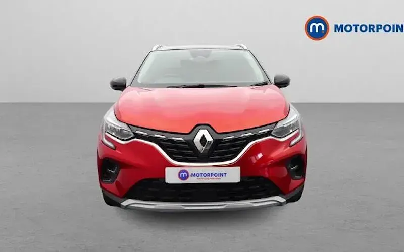 Used Renault Captur Techno 143 HP (105 kW) 2023 Red/black SUV