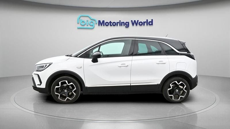 Second-hand Vauxhall Crossland Ultimate 109 CP (80 kW) 2022 Alb SUV