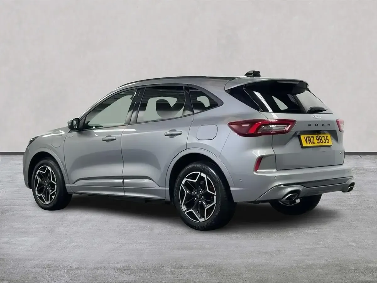 Used Ford Kuga ST-Line X 243 HP (178 kW) 2024 Silver SUV