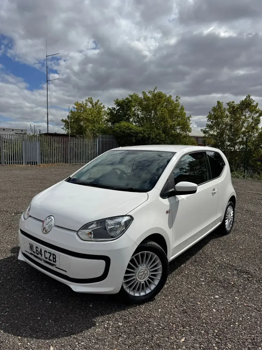 Used VW up! move up! 60 HP (44 kW) 2014 White Hatchback