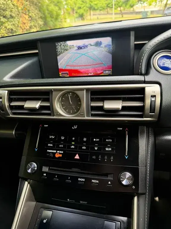 Used Lexus IS300h Sport Line 223 HP (164 kW) 2013 Red Sedan