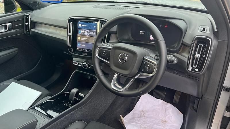 Used Volvo XC40 Ultimate 300 kW (408 HP) 2024 Silver dawn  SUV