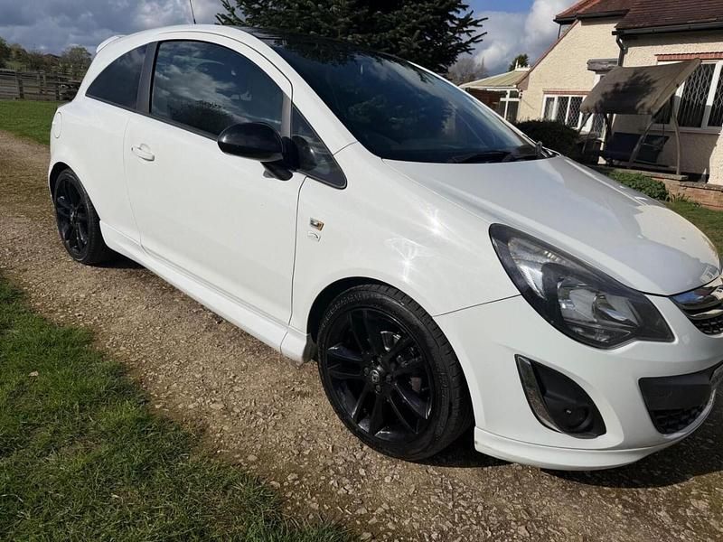 Used Vauxhall Corsa Edition 2014 White Hatchback