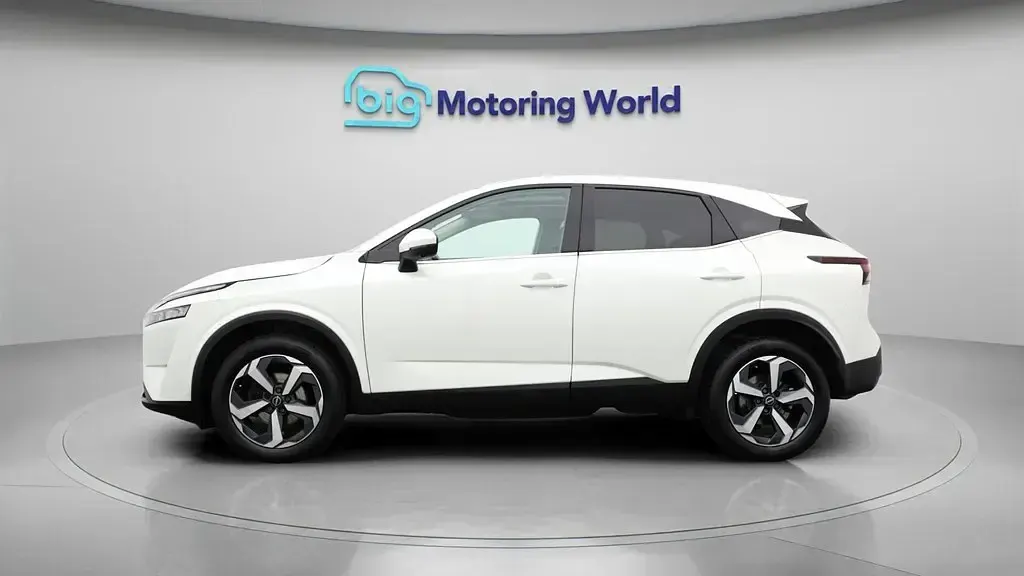 Used Nissan Qashqai N-Connecta 140 HP (102 kW) 2024 White SUV