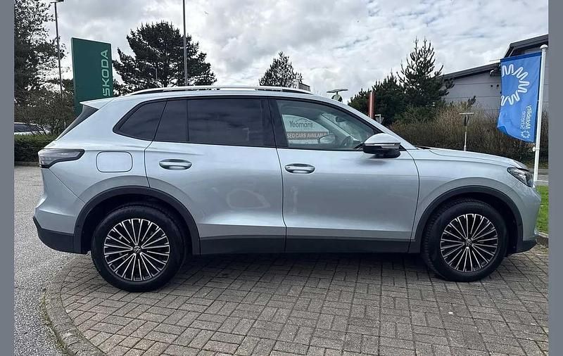 Used VW Tiguan Match 147 HP (108 kW) 2024 Silver SUV