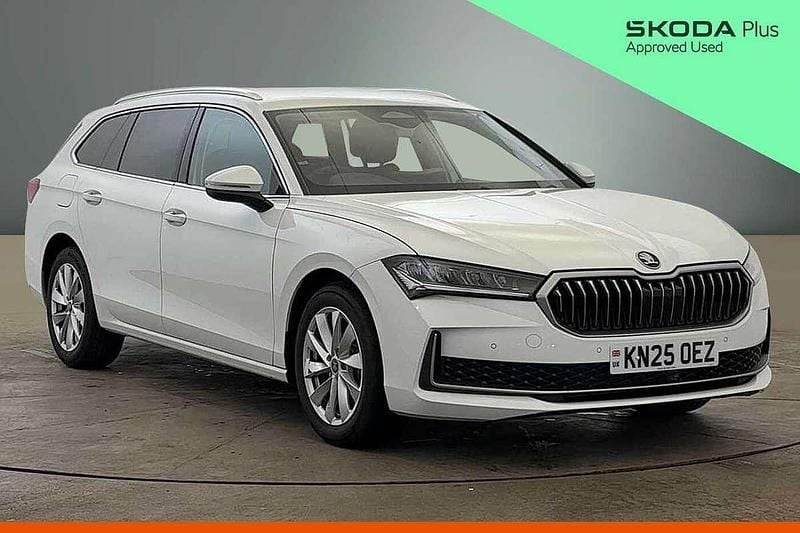 Pure white Used 2025 Skoda Superb SE Technology Estate | £26,980 (A bit pricey) - Image 1/4