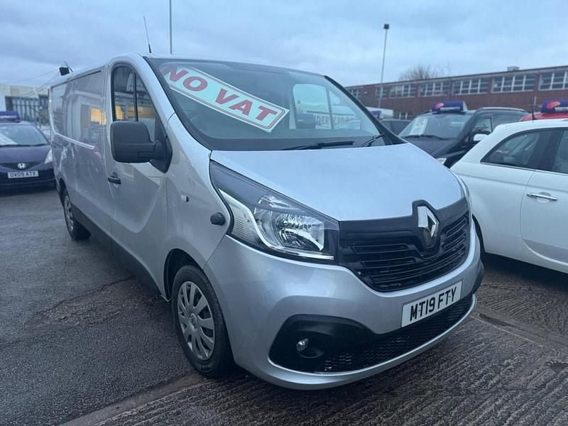 Used Renault Trafic Business 2019 Silver MPV