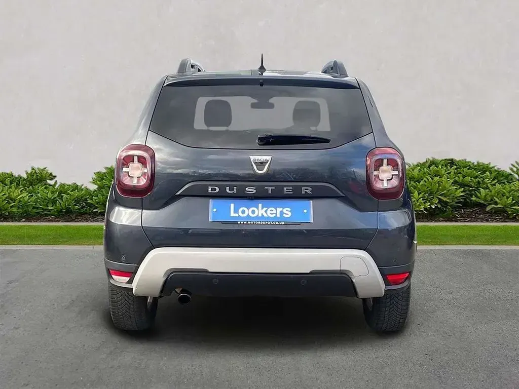 Used Dacia Duster Comfort 115 HP (84 kW) 2018 Grey SUV