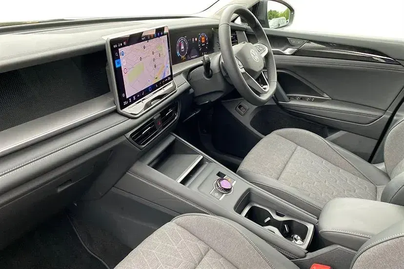 New VW Tayron Match 150 HP (110 kW) 2026 Grenadilla black SUV