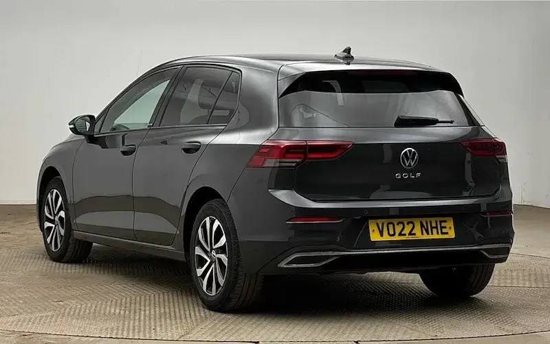 Used VW Golf VII Active 110 HP (80 kW) 2021 Hatchback
