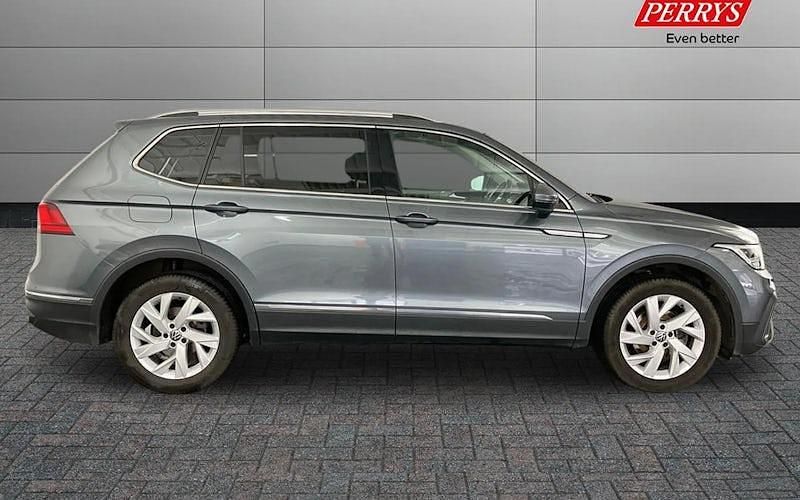 Used VW Tiguan Allspace Life 150 HP (110 kW) 2024 SUV