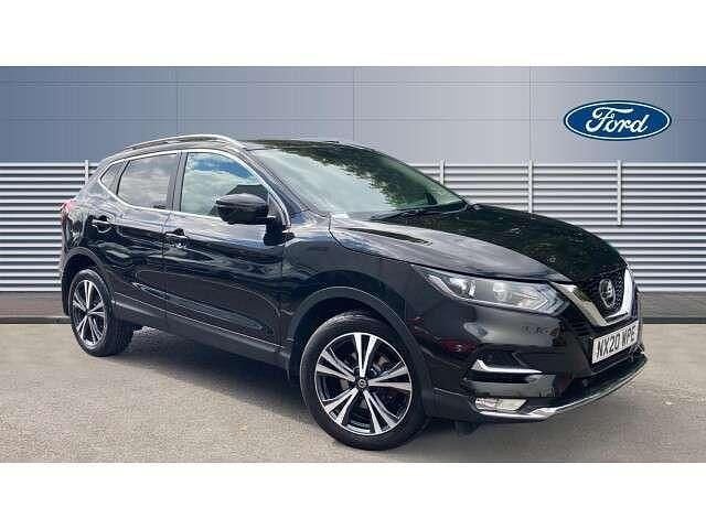 Black Used 2020 Nissan Qashqai N-Connecta SUV | £13,265 (Good price) - Image 1/4