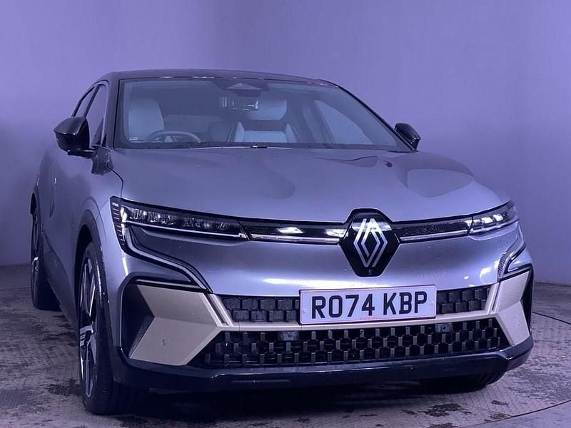 Used Renault Megane E-Tech Iconic 161 kW (220 HP) 2024 Grey Hatchback