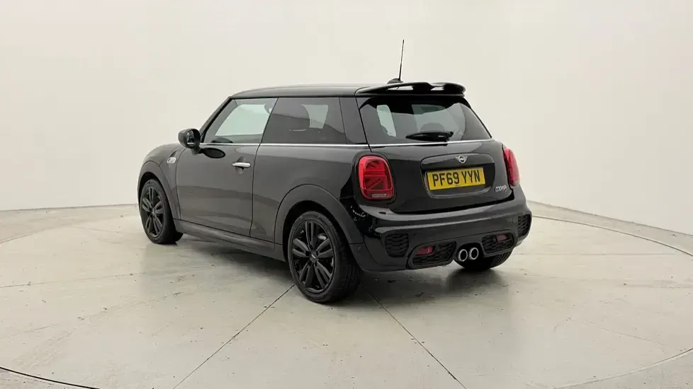 Used Mini Cooper S Hatch 189 HP (139 kW) 2020 Black Hatchback