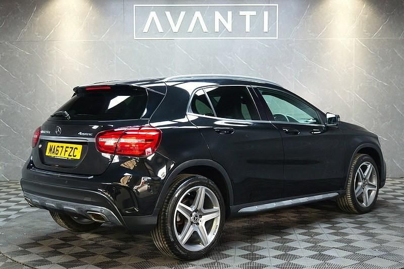 Used Mercedes GLA220 AMG Line Premium 177 HP (130 kW) 2017 Black SUV