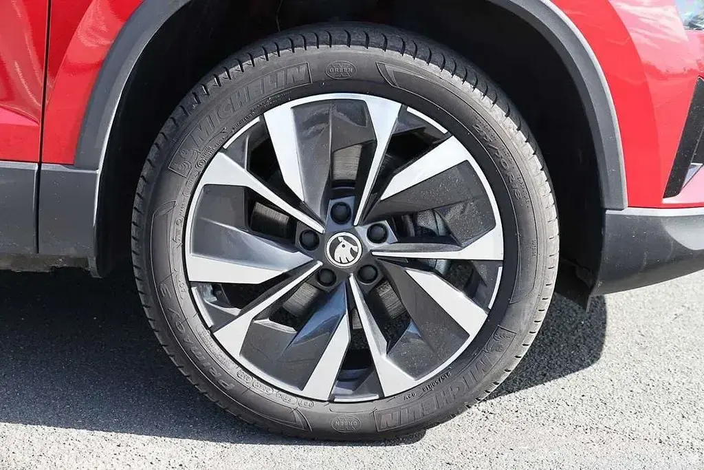 Used Skoda Karoq SE L 150 HP (110 kW) 2022 Velvet red metallic SUV