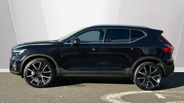 Used Volvo XC40 Ultra 161 HP (118 kW) 2025 Black SUV
