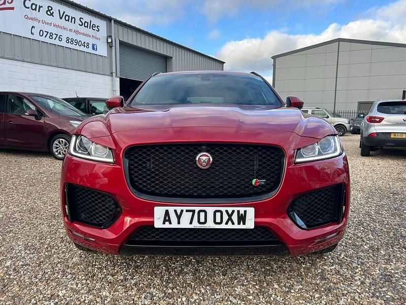 Second-hand Jaguar F-Pace S 300 CP (220 kW) 2020 Roșu SUV