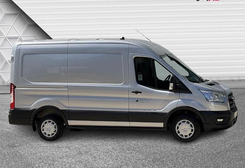 Używany Ford Transit Trend 2021 Srebrny Van